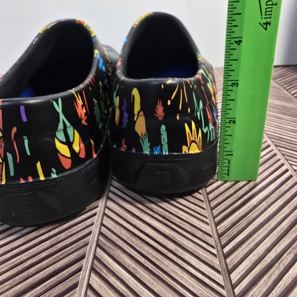 NEW Shoes For Crews Radium Black Multi Festive Print Slip Resistant Clogs M8 W10 - Picture 14 of 15